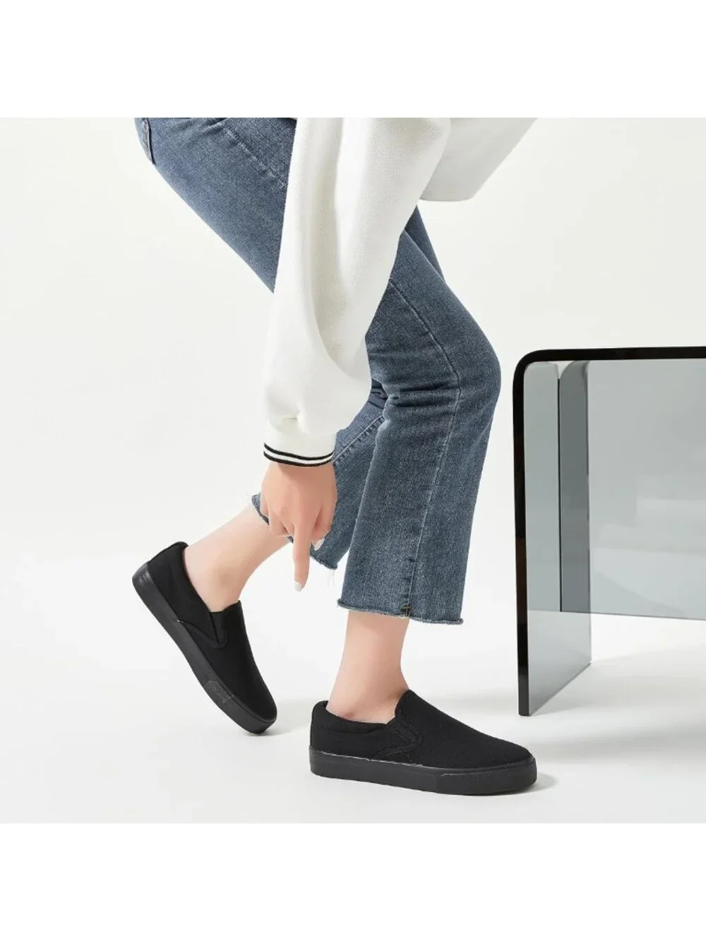 Stylish Women's Canvas Slip-On Sneakers | Non-Slip Loafers for Comfort & Style